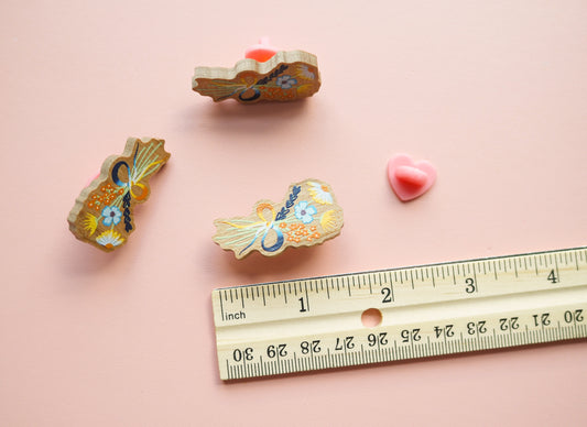 AroAce Subtle Pride Floral Pin